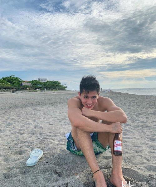 广州网红男模吃瓜,揭秘幕后真相与网络热议  第1张